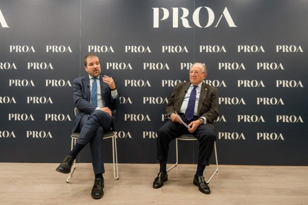 Javier Escribano con Félix Sanz Roldán en el acto organizado por Proa.