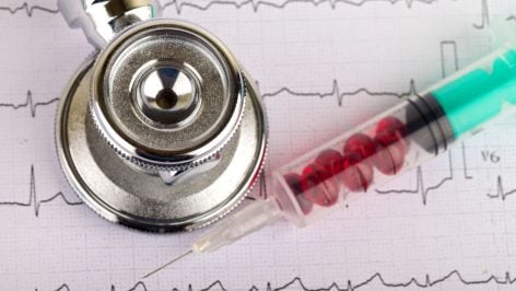 Los anticoagulantes evitan la formación de trombos.