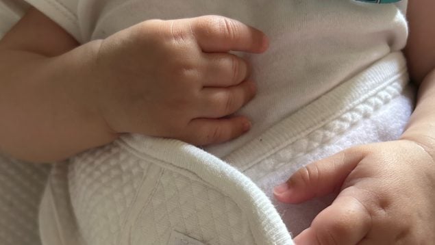 Compraventa de una recién nacida en Málaga por 3.000 €: la Policía rescata a la bebé e imputa a la madre