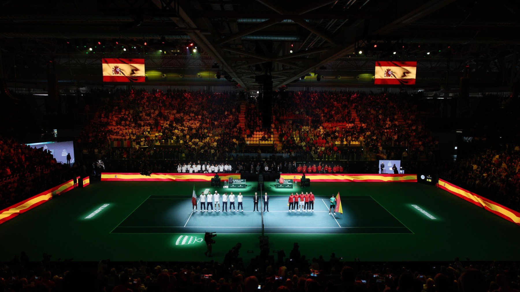 El partido entre Munar y Cobolli de la final de la Davis se interrumpió por un problema de salud en la grada