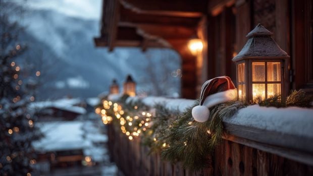 Luces de navidad en el balcón