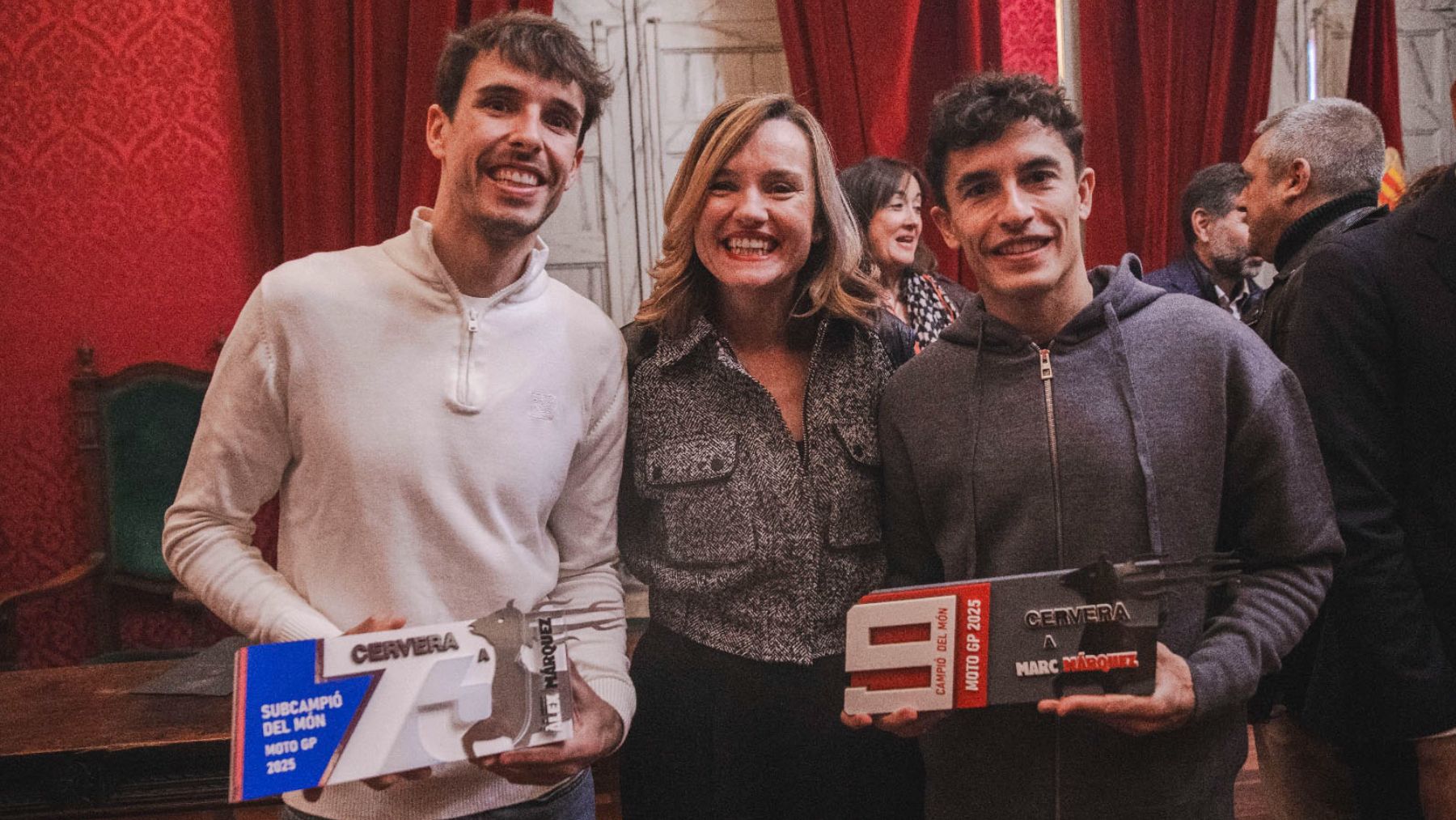 El independentismo ataca a los hermanos Márquez por no hablar en catalán en la celebración en Cervera