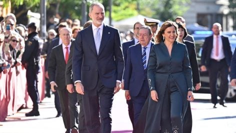 María José Catalá, con Felipe VI, este martes, en Valencia.