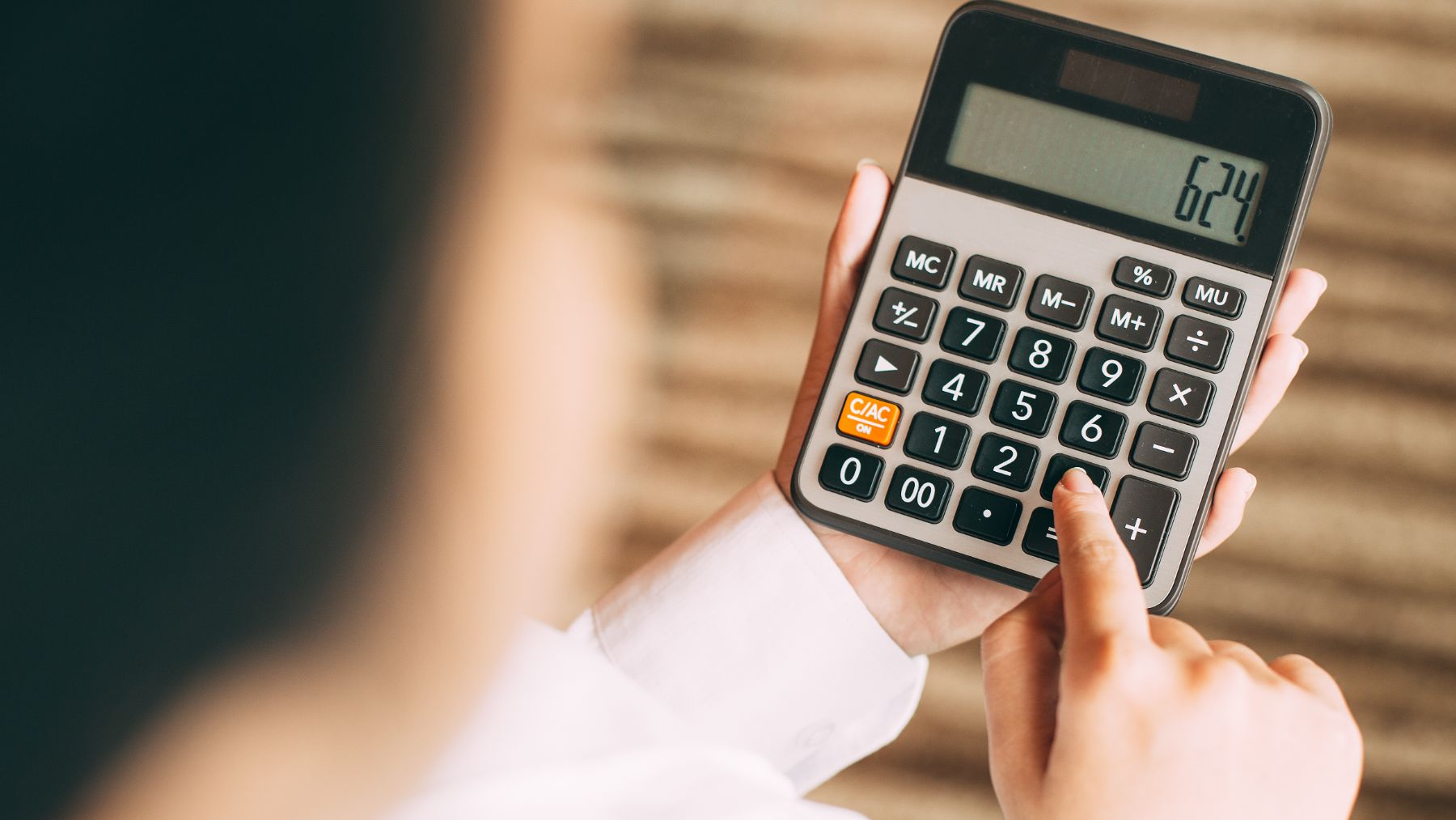 El INSS confirma la mejor noticia: te puedes jubilar antes aunque hayas trabajado menos de 25 años