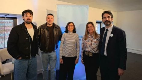 Una de las reuniones sobre la dermatitis.