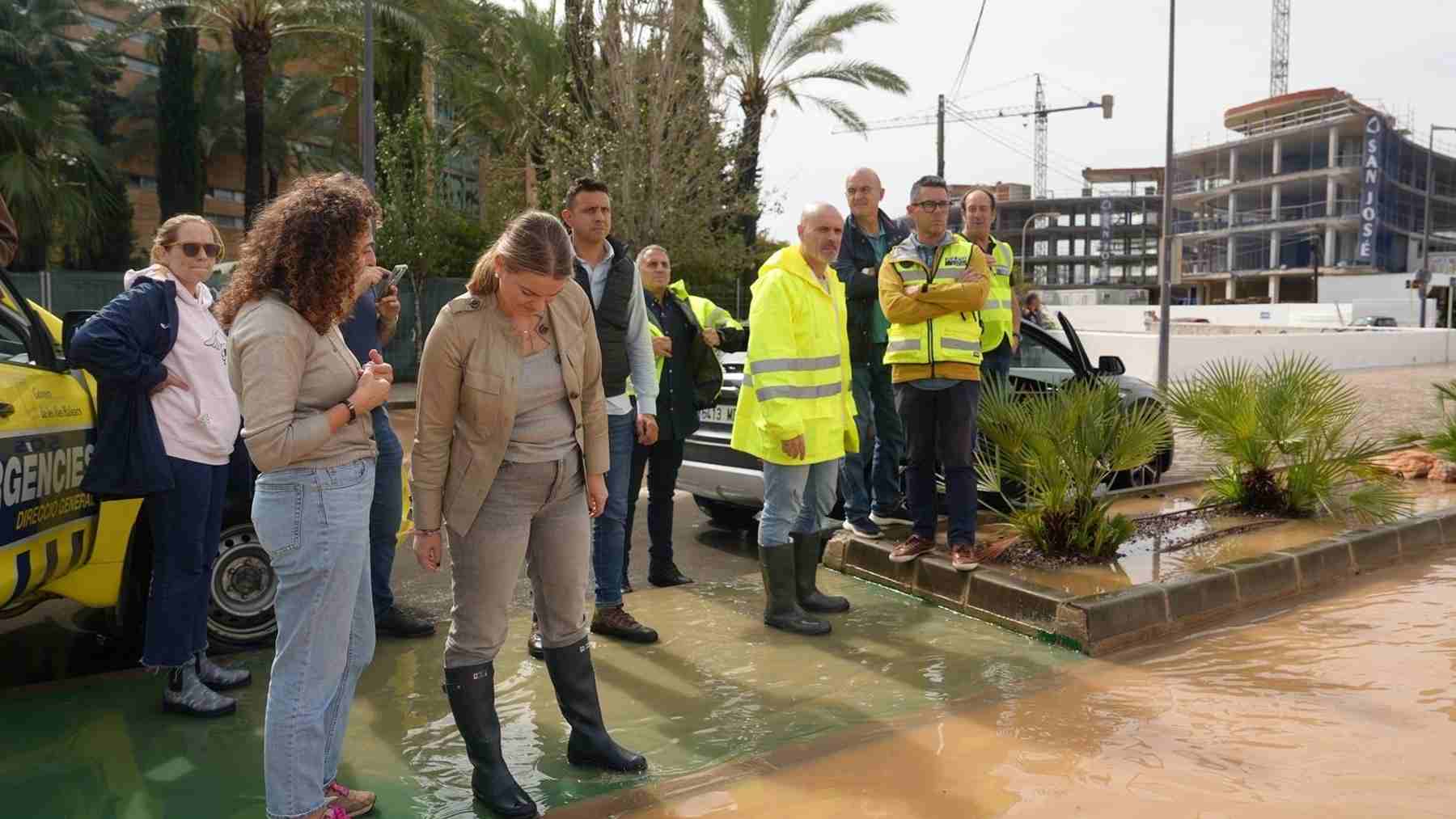 Prohens paga cinco millones a los afectados por las lluvias de Ibiza que no han recibido un euro de Sánchez