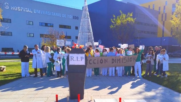Los sanitarios del Hospital de Toledo exigen dimisiones por las intoxicaciones: «¿Cuánto valen nuestras vidas?»