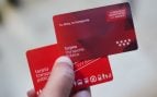 Adiós a la tarjeta roja del Abono Transporte en Madrid: el cambio que afecta a estos viajeros