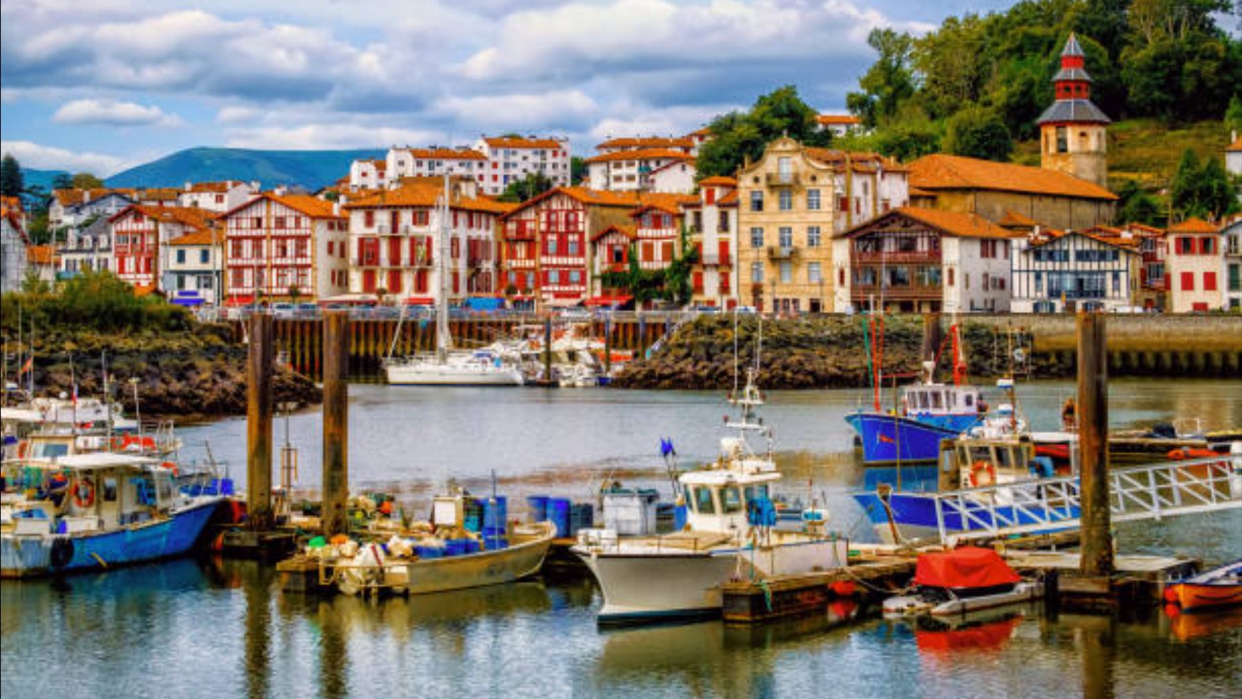 El pueblo del País Vasco francés a media hora de San Sebastián para ver en el puente de diciembre