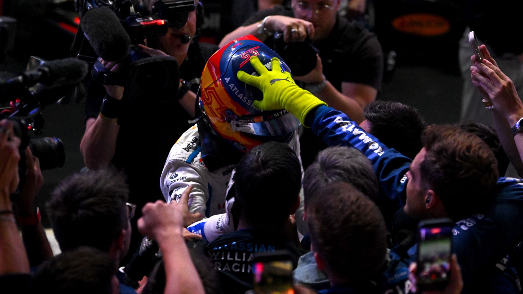 Carlos Sainz vuelve a estar entre los mejores: Lo hemos hecho todo perfecto hoy