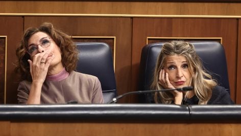 María Jesús Montero y Yolanda Díaz.