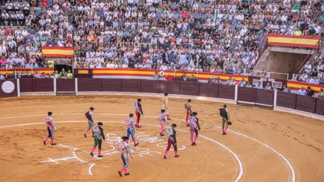 corrida toros matutina, Muro