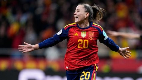Claudia Pina celebra un gol de la Selección en el Metropolitano. (EP)