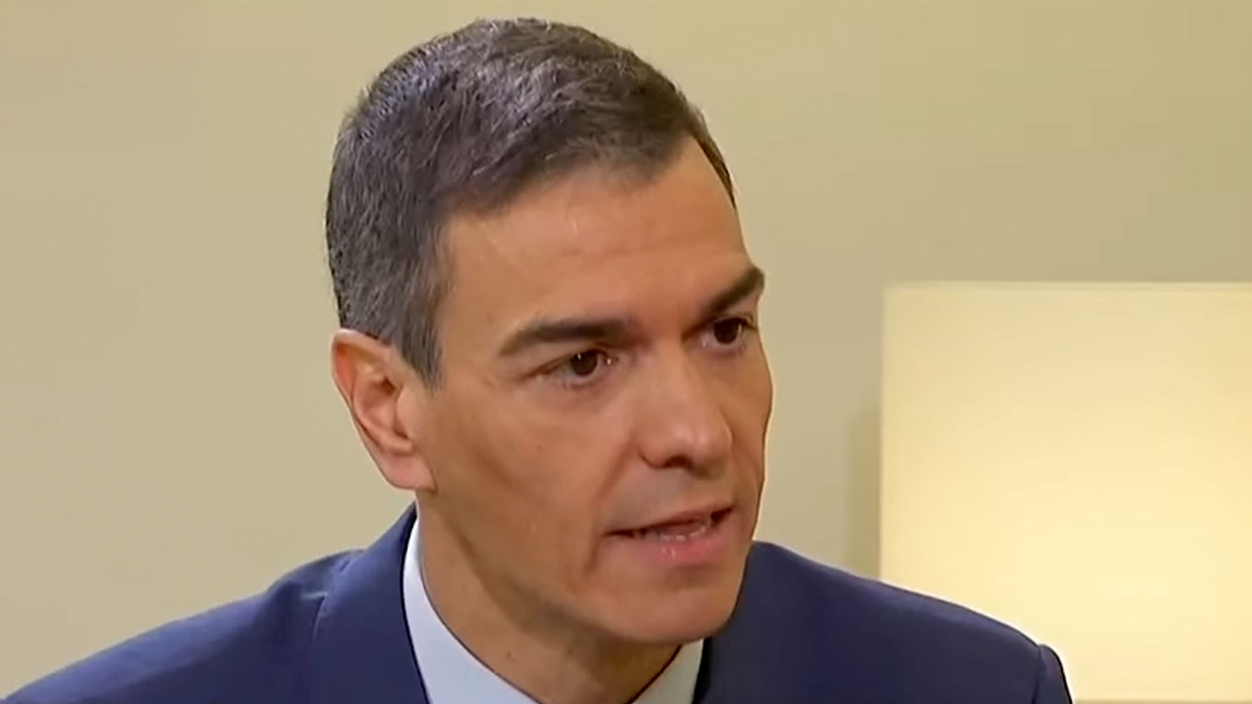 Sánchez se arrodilla a Junts para seguir en Moncloa pero se revuelve contra Ábalos: No acepto chantajes