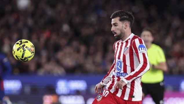 Álex Baena, en el Barcelona-Atlético. (Europa Press)