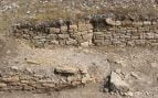 Encuentran un cráneo en una muralla del yacimiento de La Loma en Palencia, hallazgo arqueológico de la resistencia contra el Imperio Romano, descubrimiento arqueológico contra imperio Romano, hallazgo arqueología resistencia cántabra a Roma.