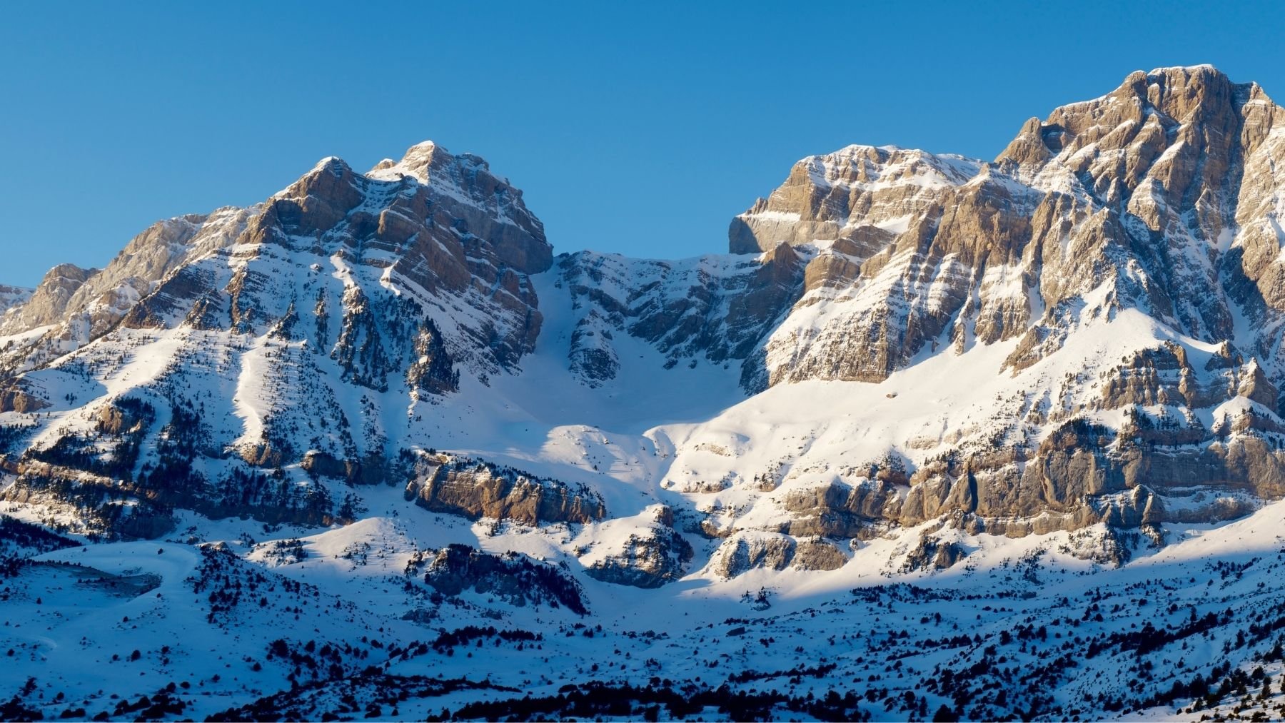 Pánico entre los expertos: el mayor glaciar de España está agonizando y lo que viene da miedo