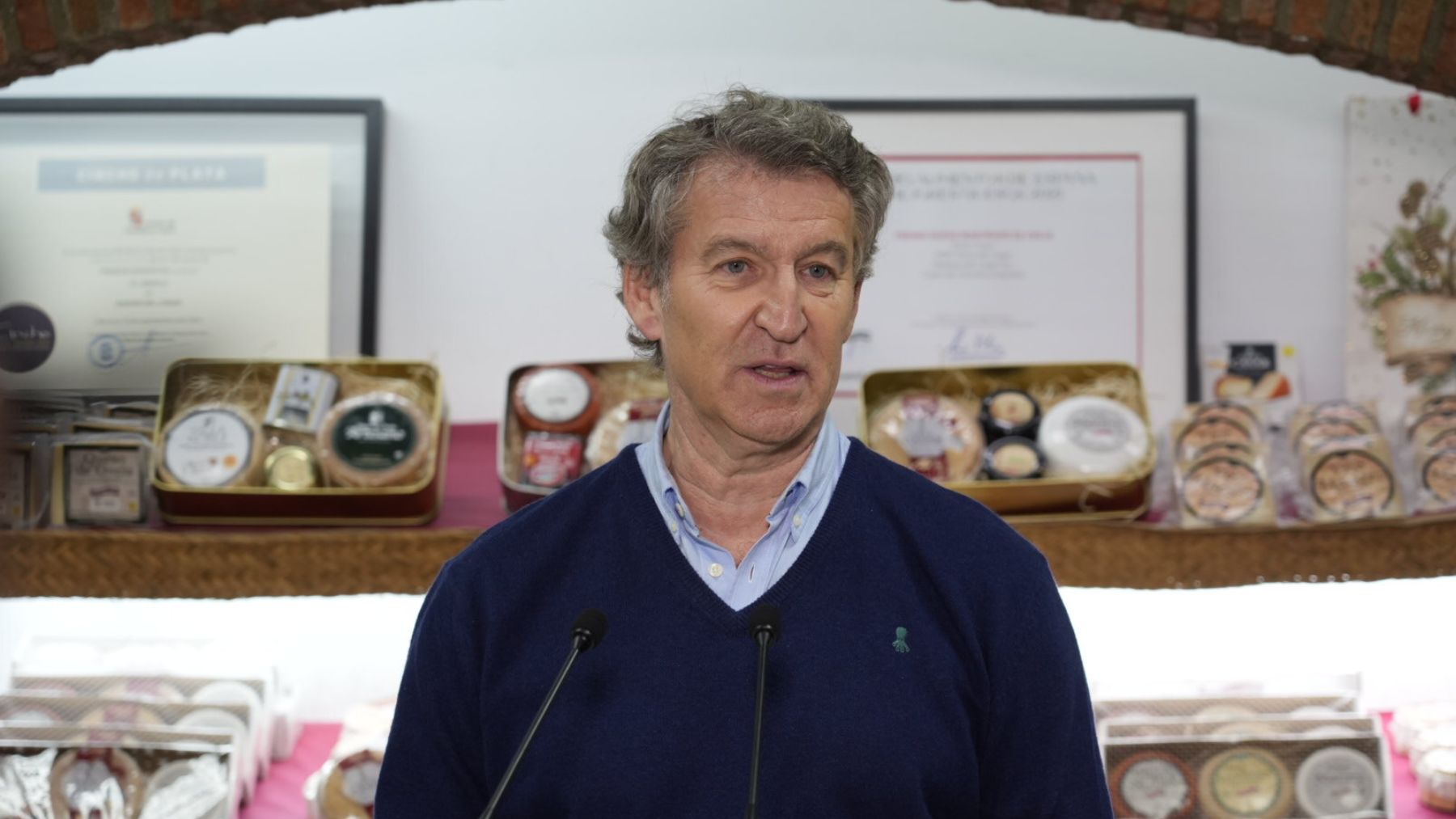 Feijóo estalla contra Vox y acusa a Abascal de caciquear con candidatos prefabricados en Extremadura