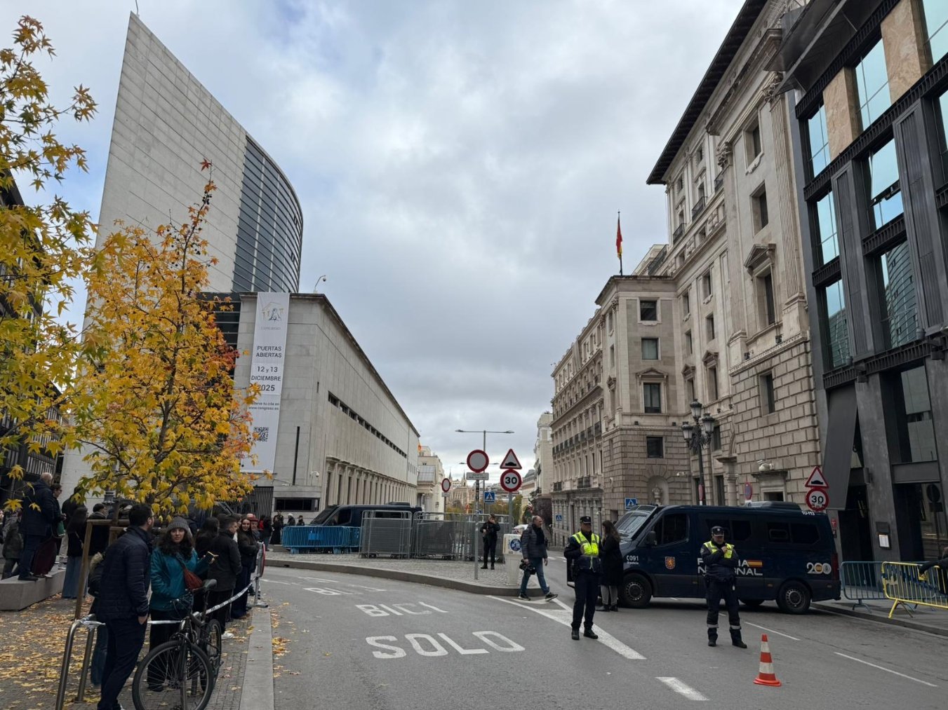 El Gobierno amplía el blindaje al Congreso para evitar los abucheos a Sánchez en el acto por la Constitución