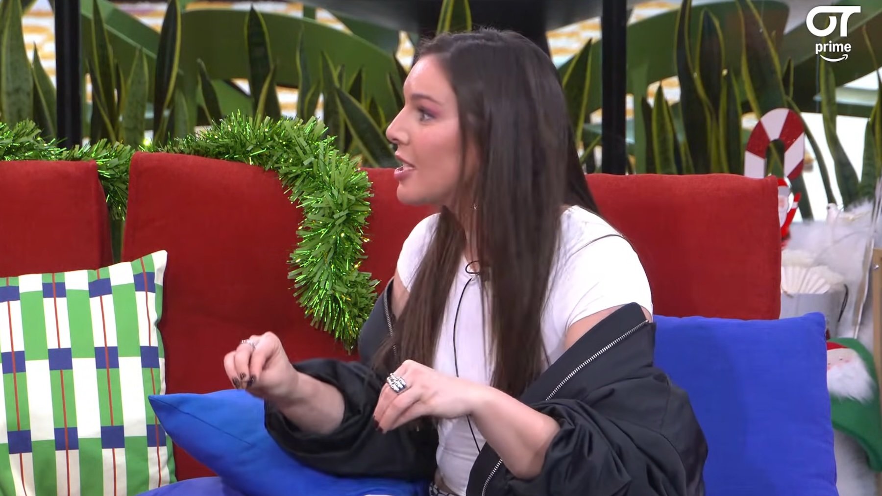 Inés Hernand, fan de Sánchez a sueldo de TVE, blanquea a ETA: La izquierda abertzale era pacifista