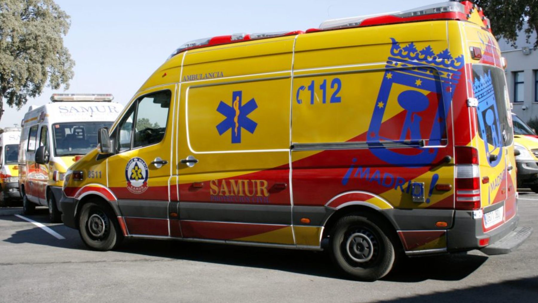 Muere una mujer tras tirarse con sus dos hijos de 3 años de un décimo piso en Madrid