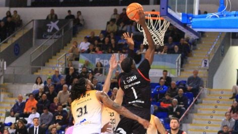 Enceste de Laron Smith.