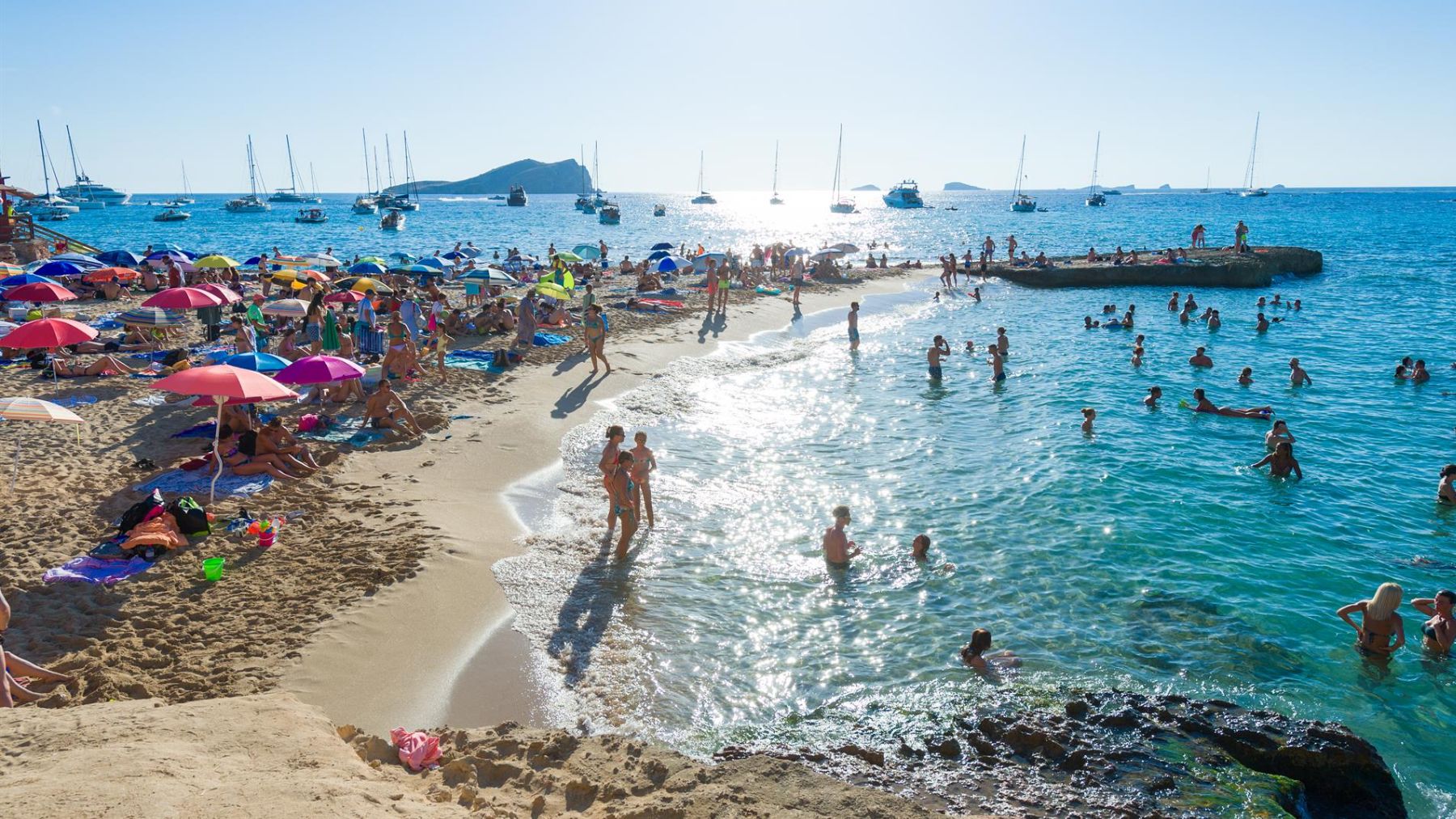 El besucón de Ibiza: piden 4 años de cárcel por dar un beso en la mejilla a una bebé en una playa