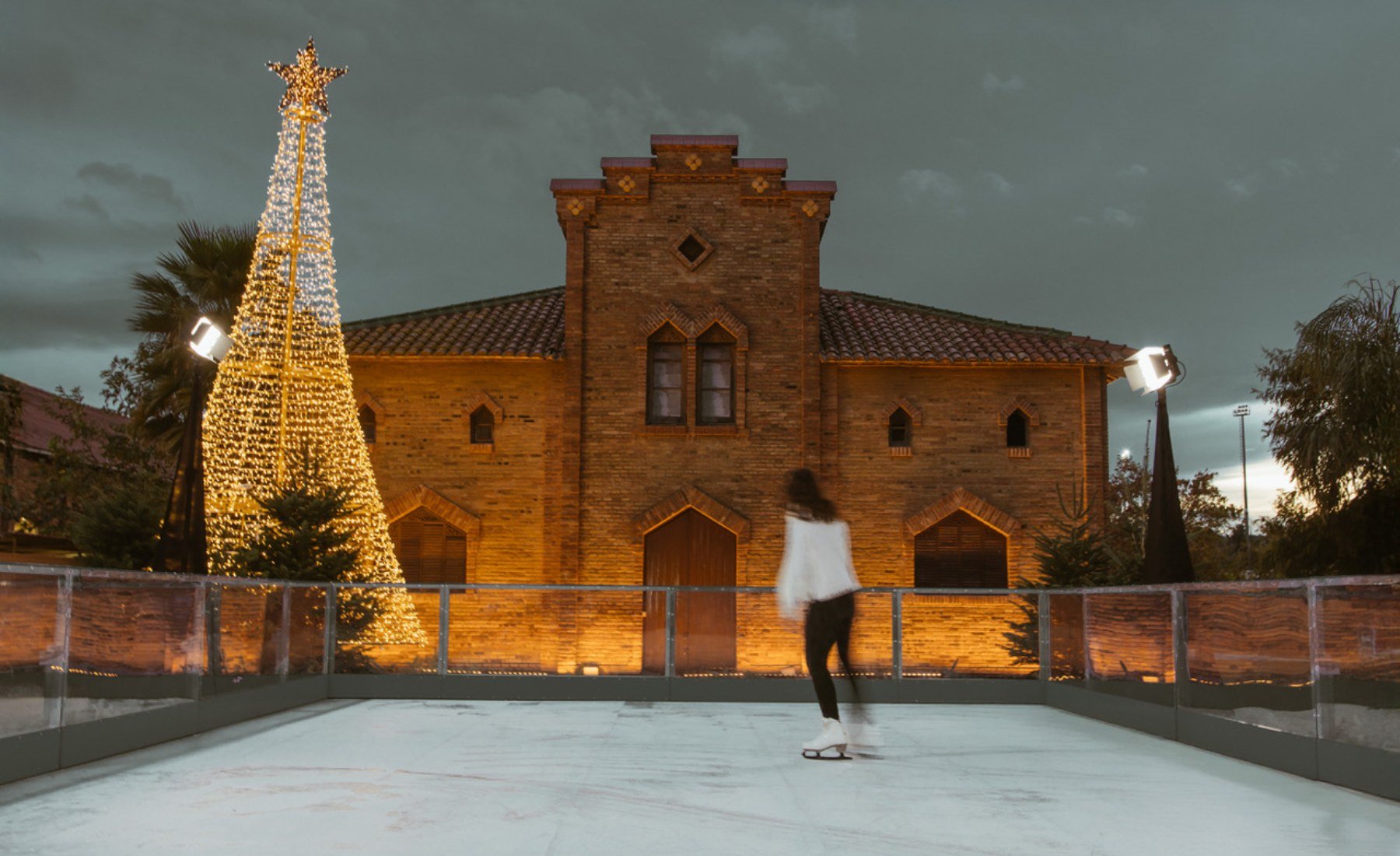 Estos son los horarios de las pistas de hielo de Barcelona 2025: dónde patinar, precios y fechas