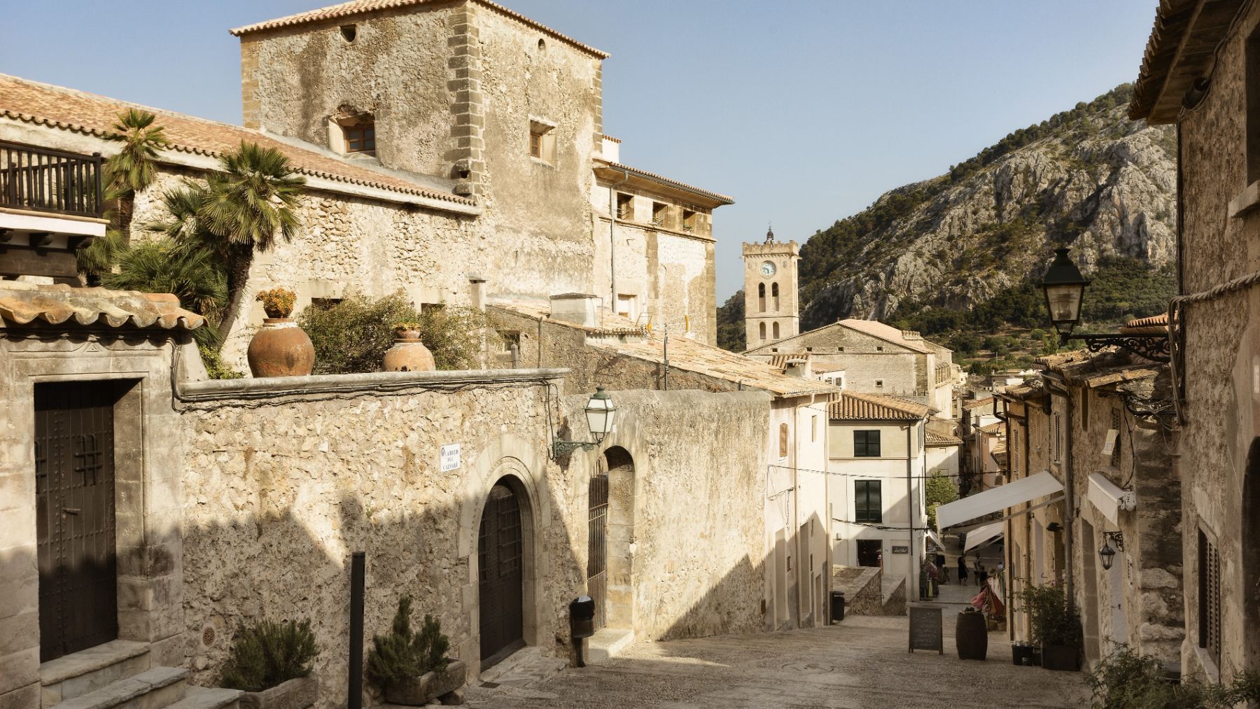 PP y Vox impiden que los ayuntamientos de Baleares puedan topar el precio del alquiler