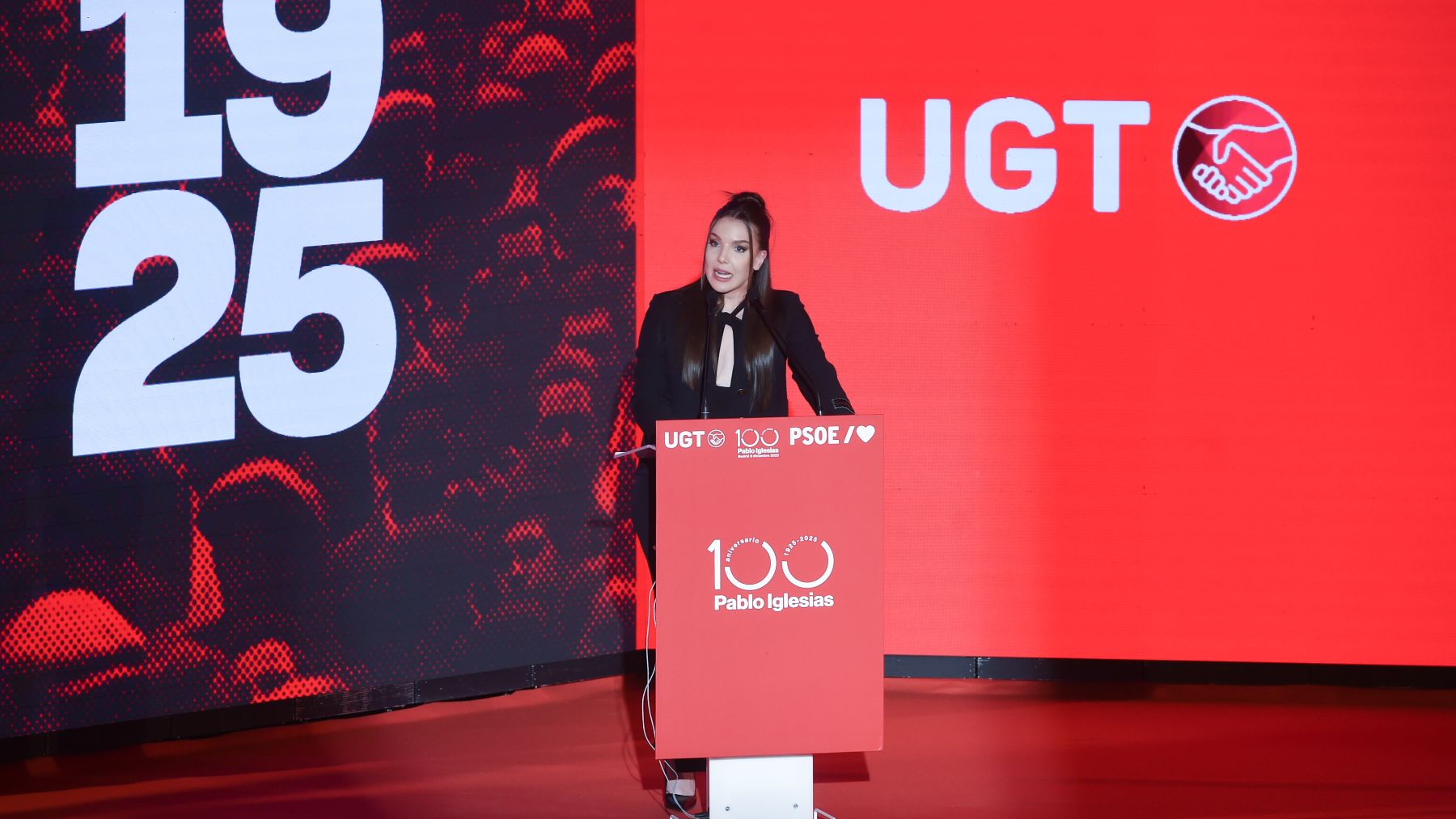 La colaboradora de TVE Inés Hernand se deshace en elogios a Sánchez: ¡Aplaudidle bien, pobre Pedro!