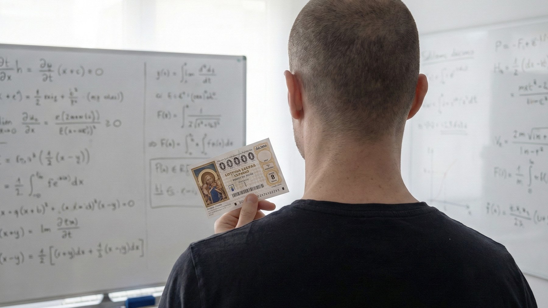 Manuel, matemático experto en combinatoria: Con este truco puedes ganar un décimo de lotería gratis, 100% seguro