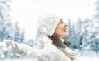 Una mujer en la nieve, decathlon