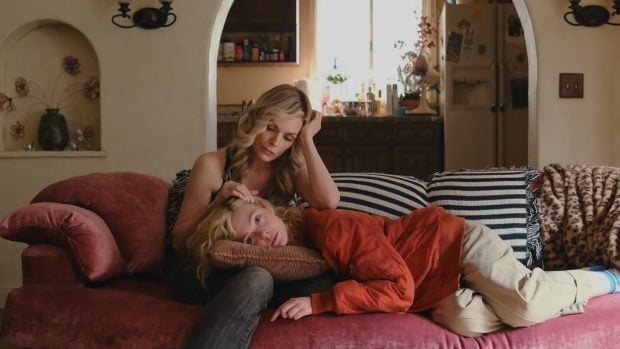 Elle Fanning Margo problemas dinero