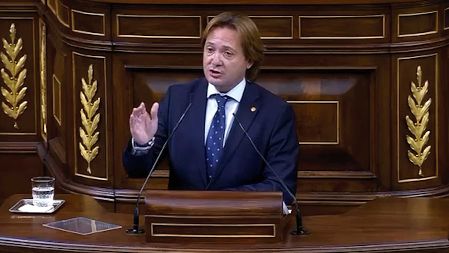 Campos (Vox) se enfrenta a todo el separatismo del Congreso: Intentan crear sus inexistentes nacioncillas