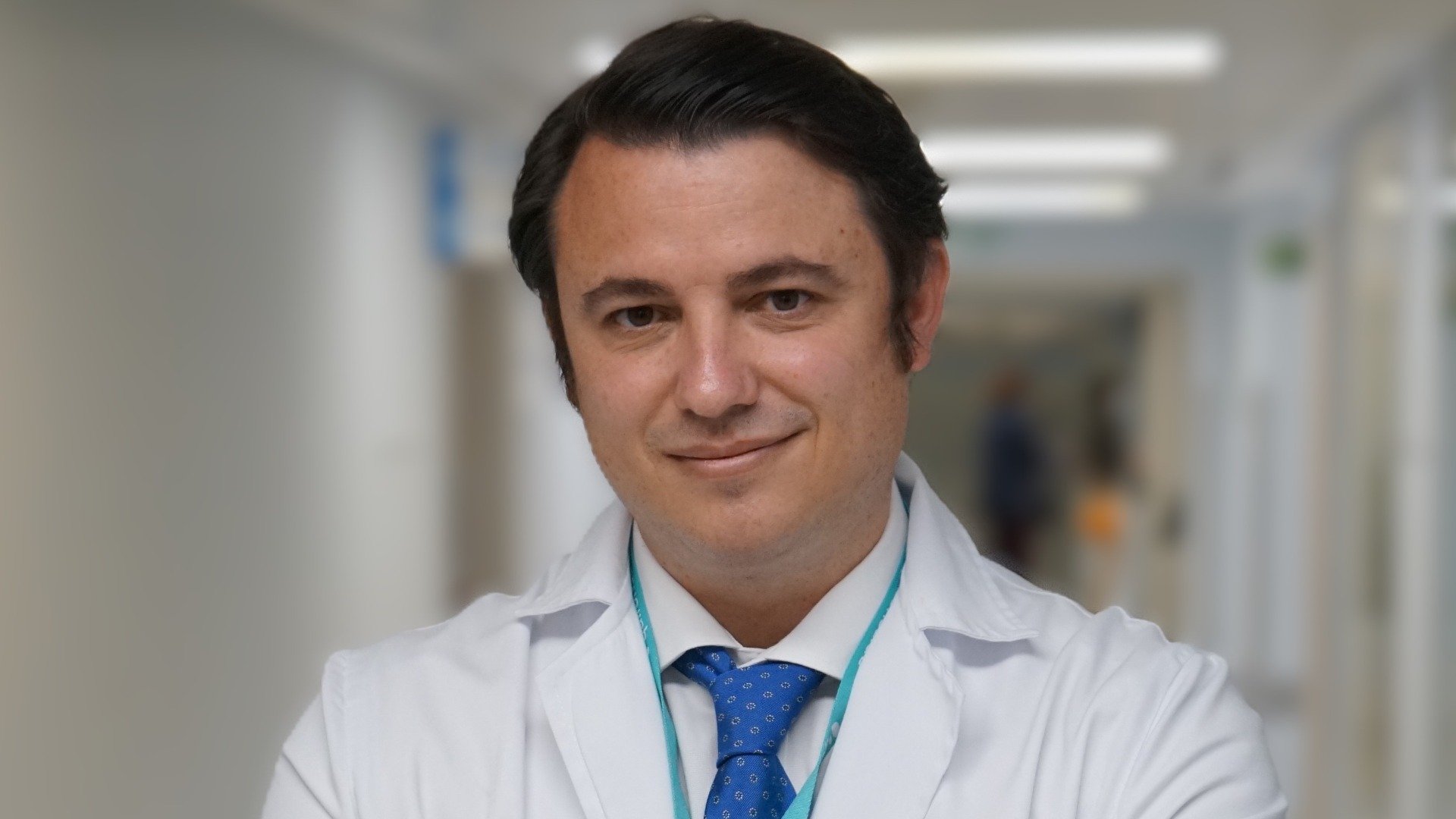 Dr. Mario Martínez Galdámez