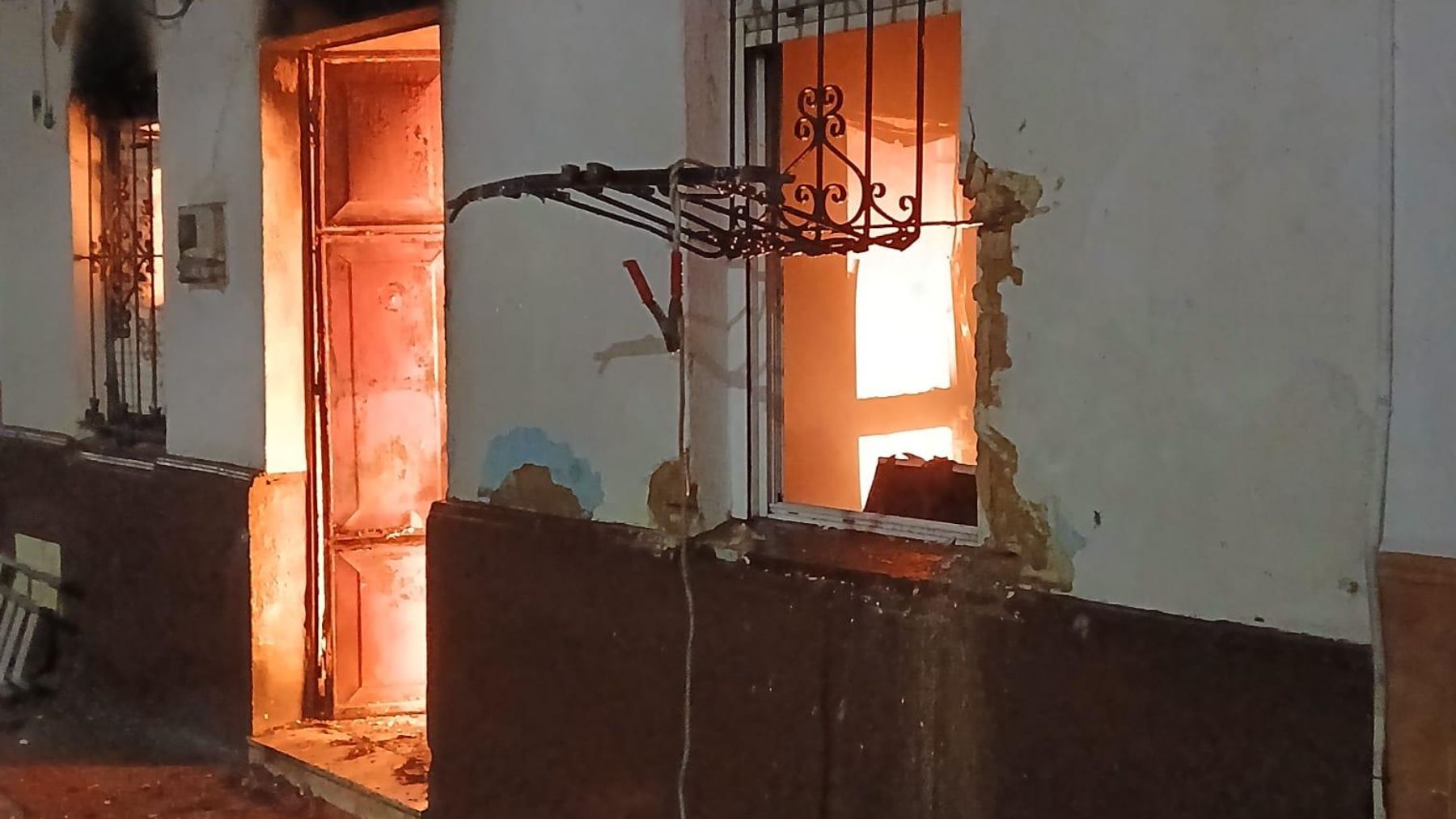 El autor del incendio intentó matar a sus vecinos en Coria del Río, Sevilla.