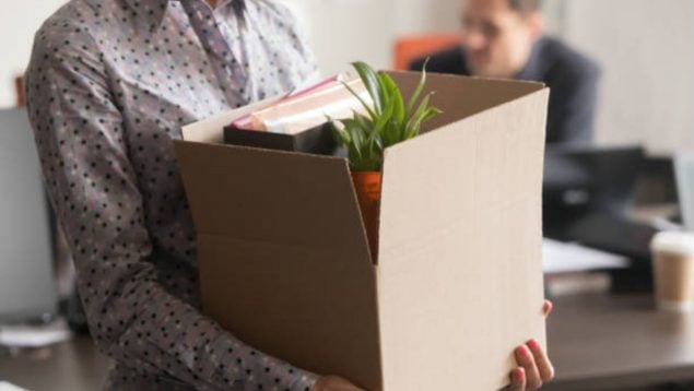 llegar pronto trabajo despedir