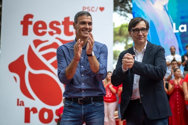 El presidente del Gobierno, Pedro S&aacute;nchez (i) y el presidente de la Generalitat de Catalu&ntilde;a.