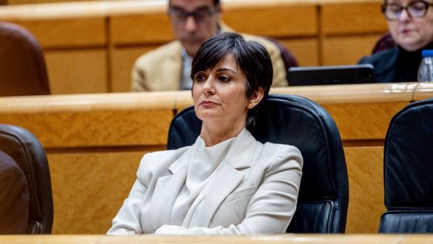 La ministra de Vivienda y Agenda Urbana, Isabel Rodr&iacute;guez, durante una sesi&oacute;n plenaria en el Senado