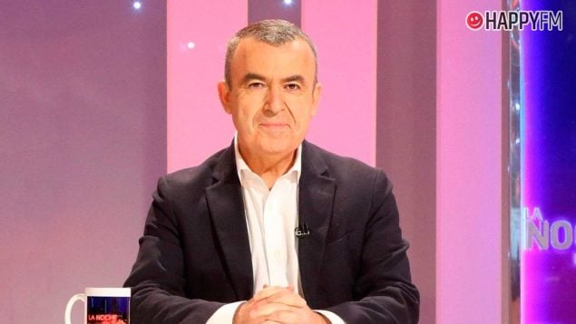 El escrito Lorenzo Silva en el plató de Canal 24 h (RTVE).