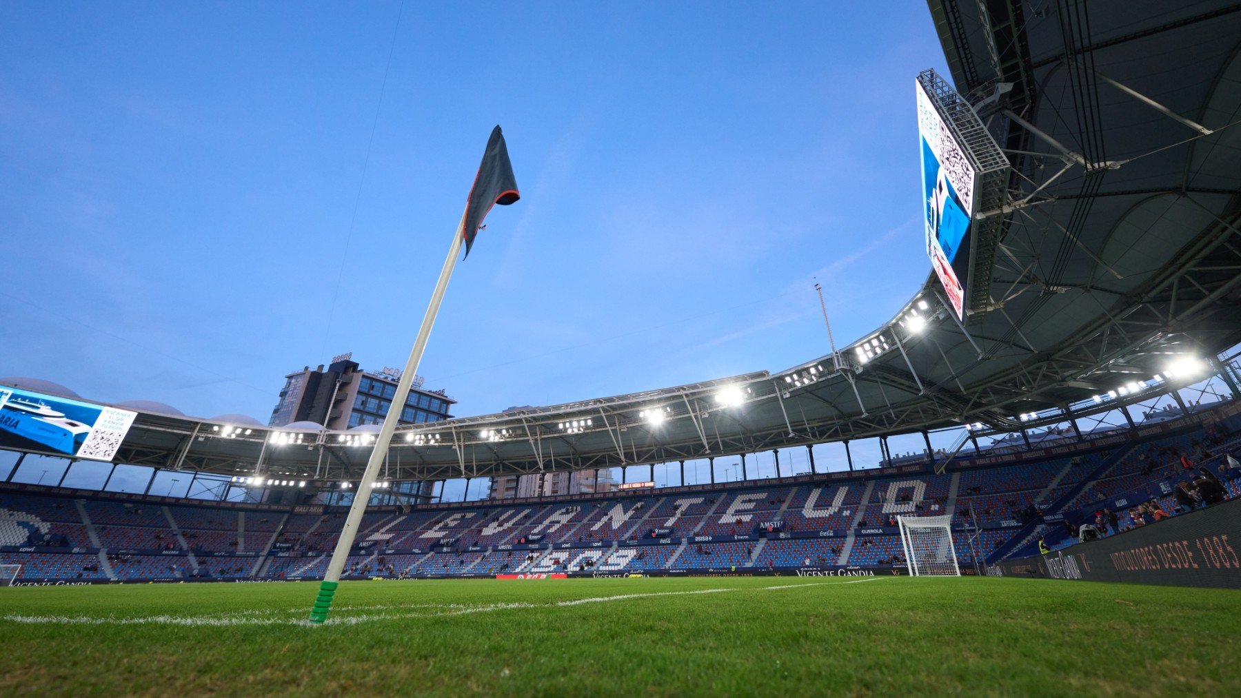 Aplazado el Levante-Villarreal por la alerta roja meteorológica en Valencia