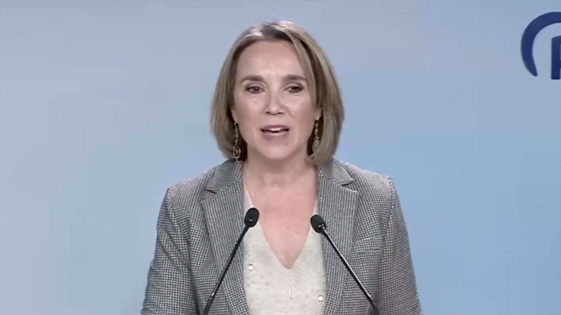 Cuca Gamarra se mofa de Yolanda Díaz: la reta a provocar una crisis de Gobierno dimitiendo