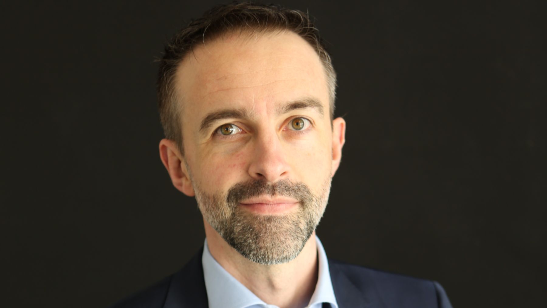 Carlos Romero Morales: El 38% de los menores con sobrepeso sufre dolores en piernas y pies