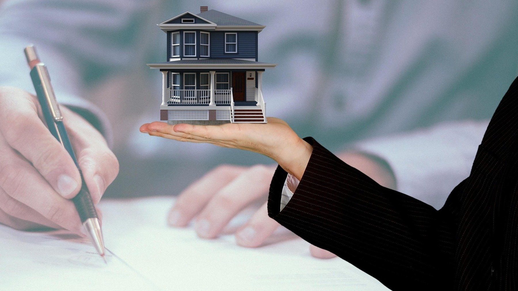 No, los españoles no usan los premios de la Lotería de Navidad para