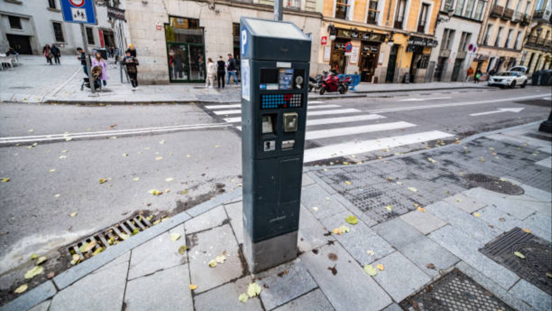 Adiós a aparcar gratis en Madrid: el nuevo cambio en los parquímetros y el horario SER que nadie esperaba