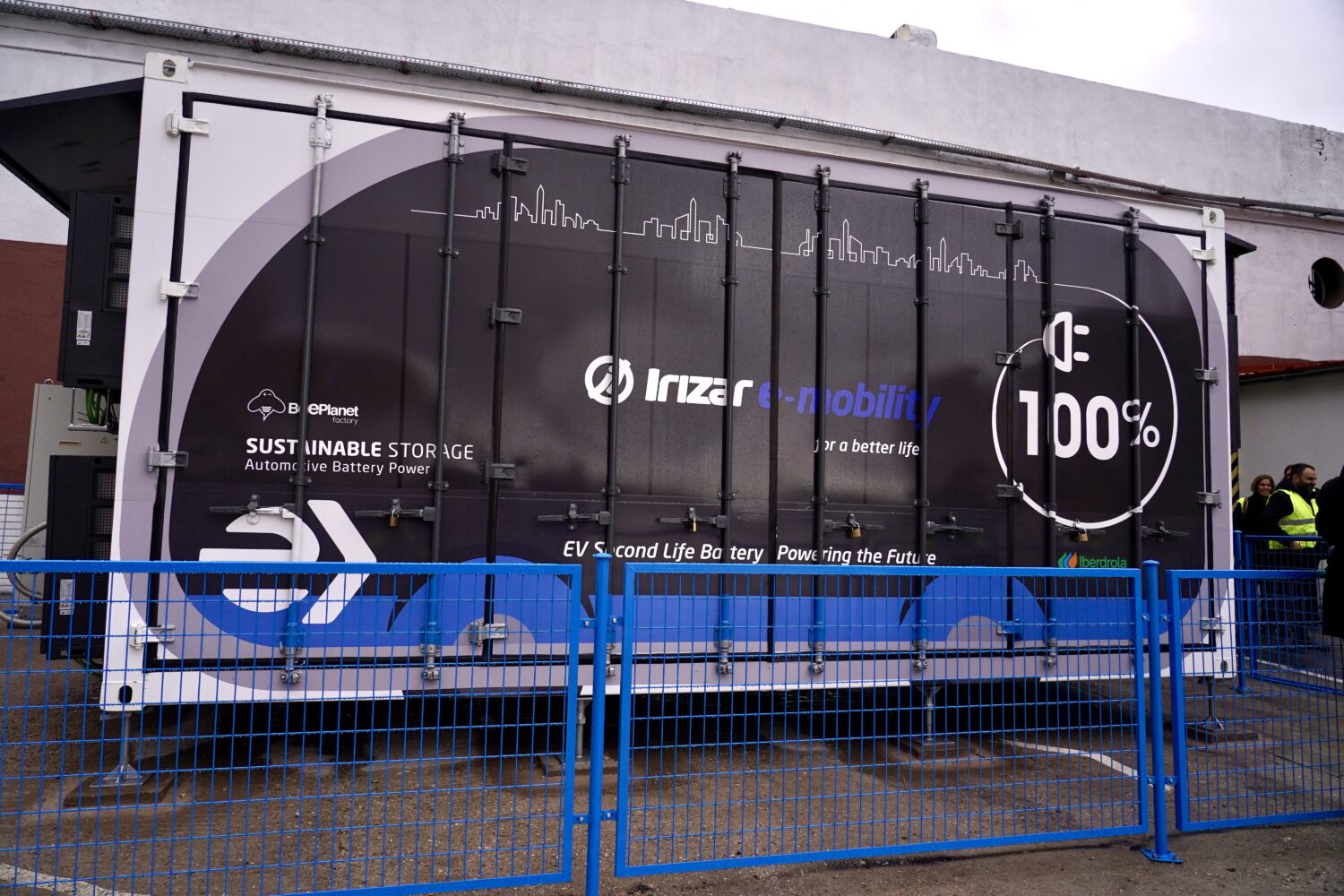 EMT Madrid se convierte pionera en economía circular al reutilizar las baterías de sus buses eléctricos