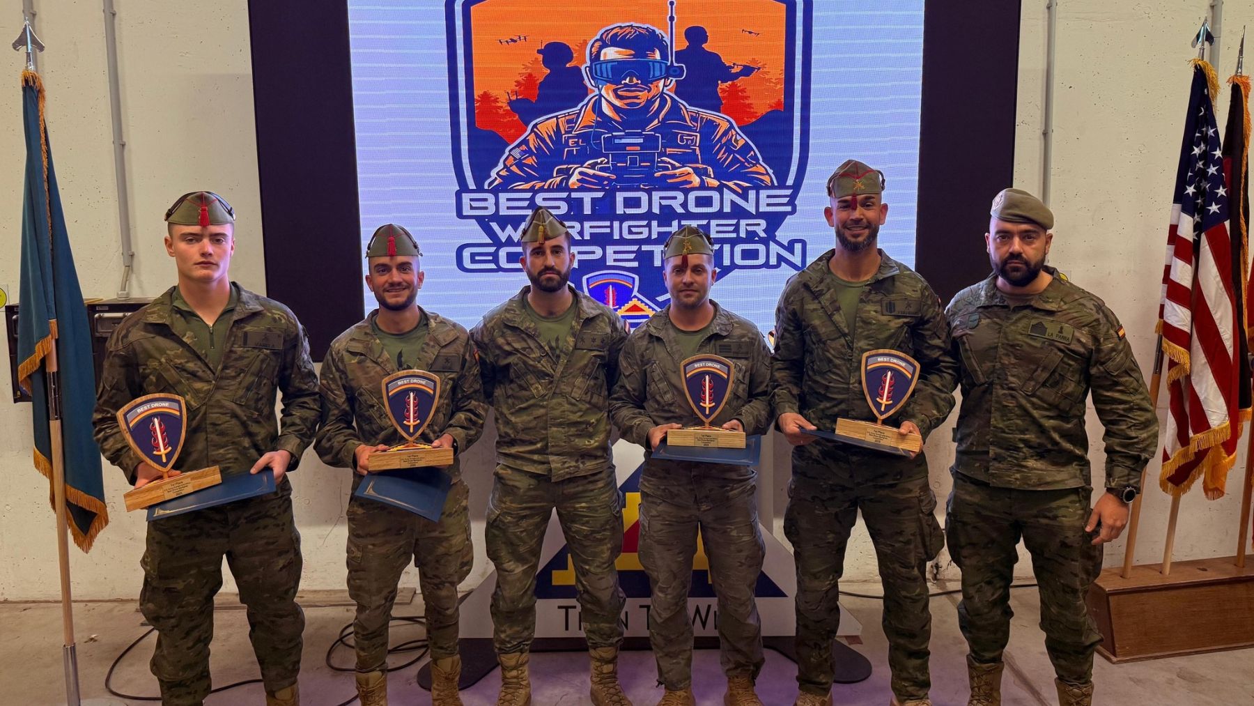 La Legión barre a EEUU en un concurso de drones de guerra en el que se alza con la victoria