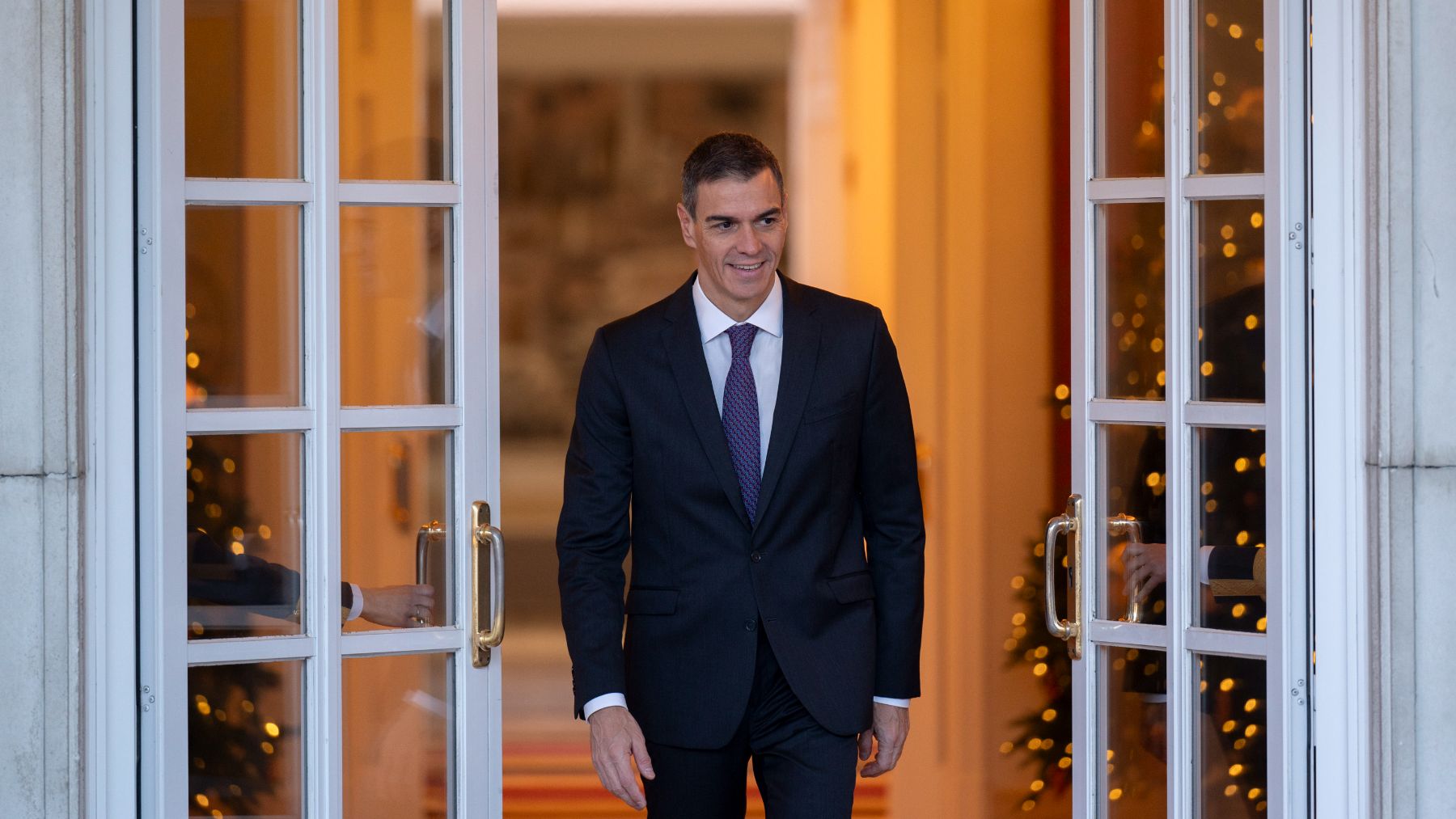 Sánchez aprueba eliminar el día de Reyes del calendario escolar de los hijos de funcionarios en Bruselas