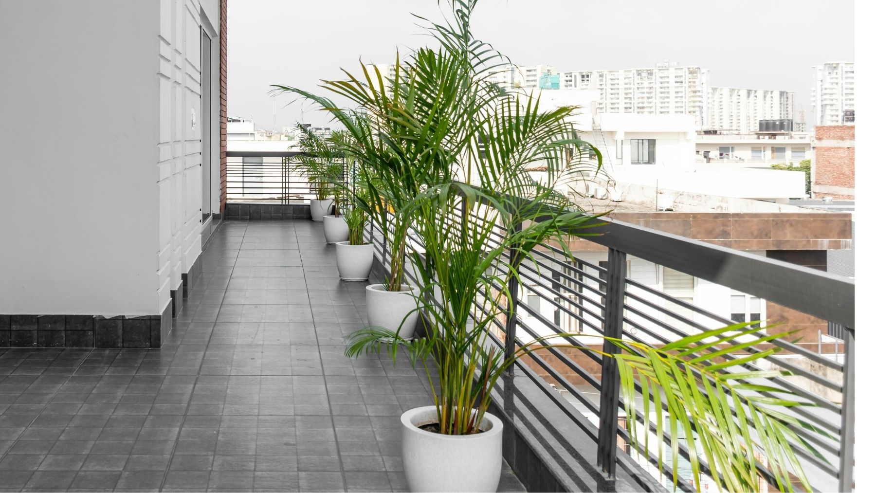 La Ley de Propiedad Horizontal lo aclara por fin: quién asume la reparación de las barandillas en los balcones de un edificio