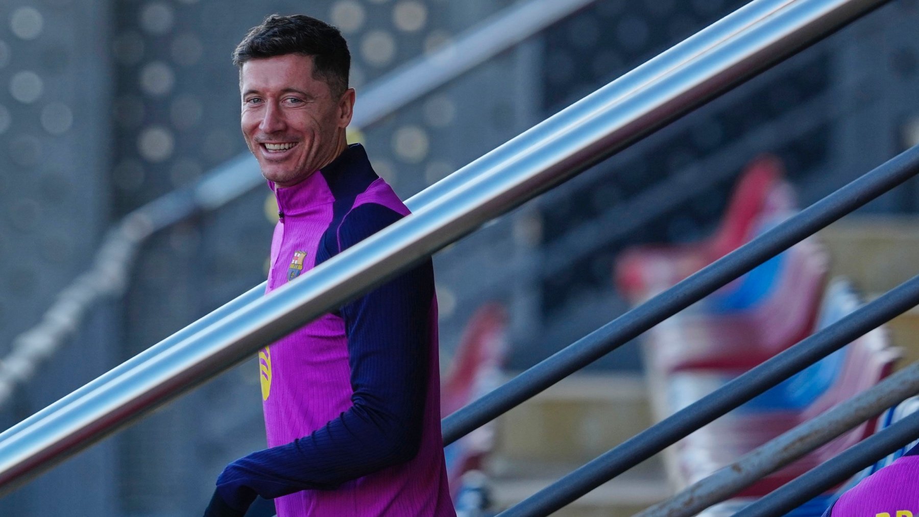 Robert Lewandowski, antes de un entrenamiento con el Barça. (EFE)